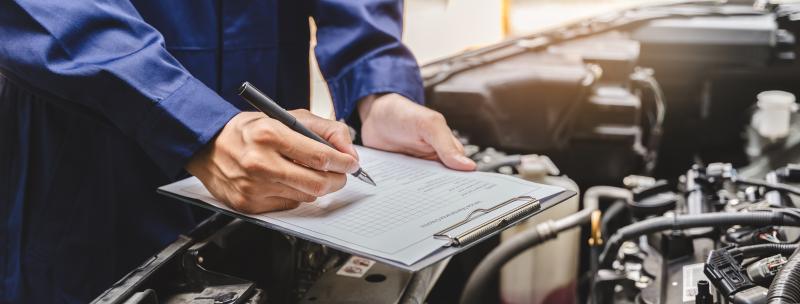 Les vérifications essentielles avant d'acheter une voiture d'occasion